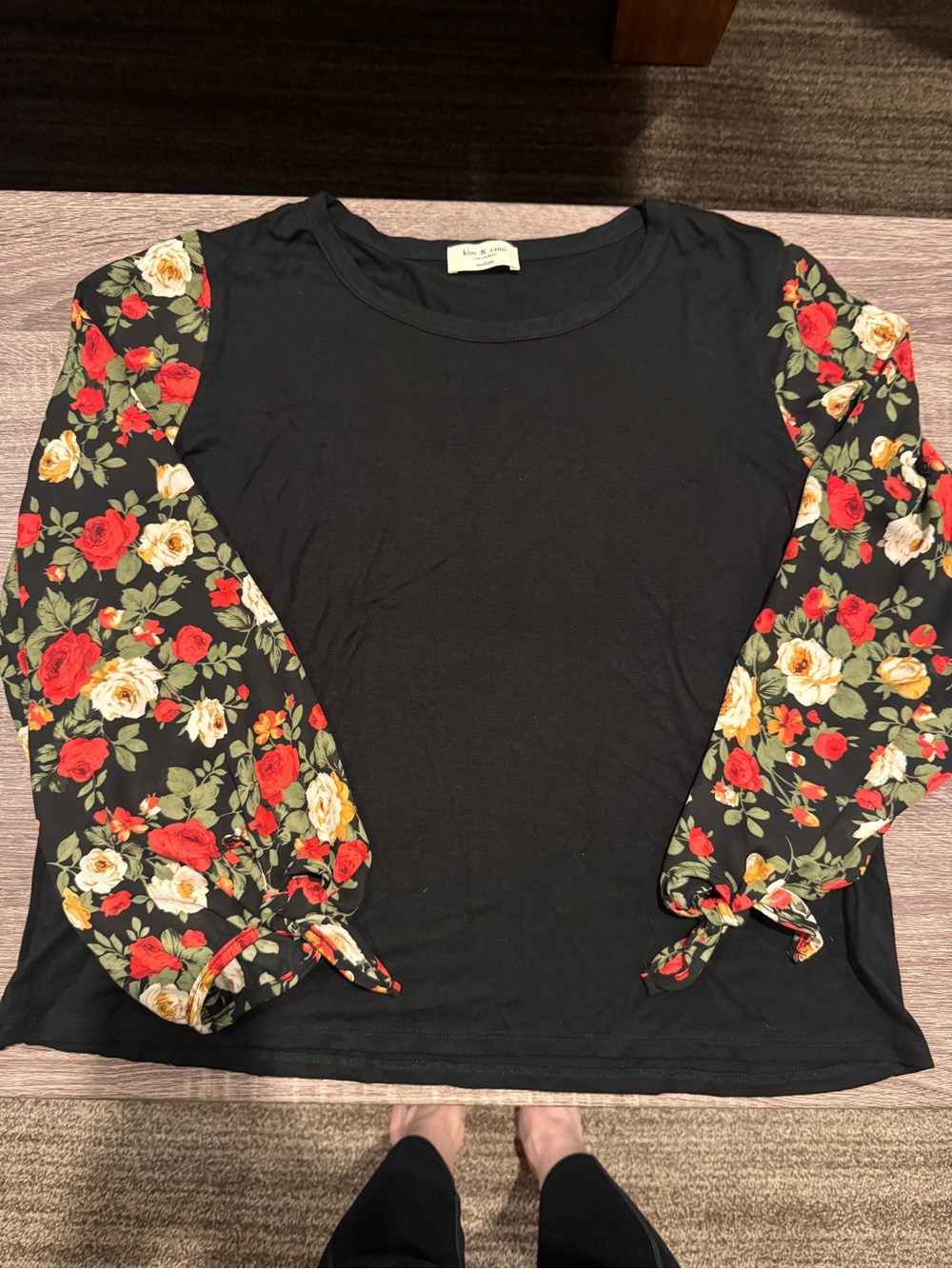 Kim& cami Floral Sleeve Black Women's Top - Long Sleeve
